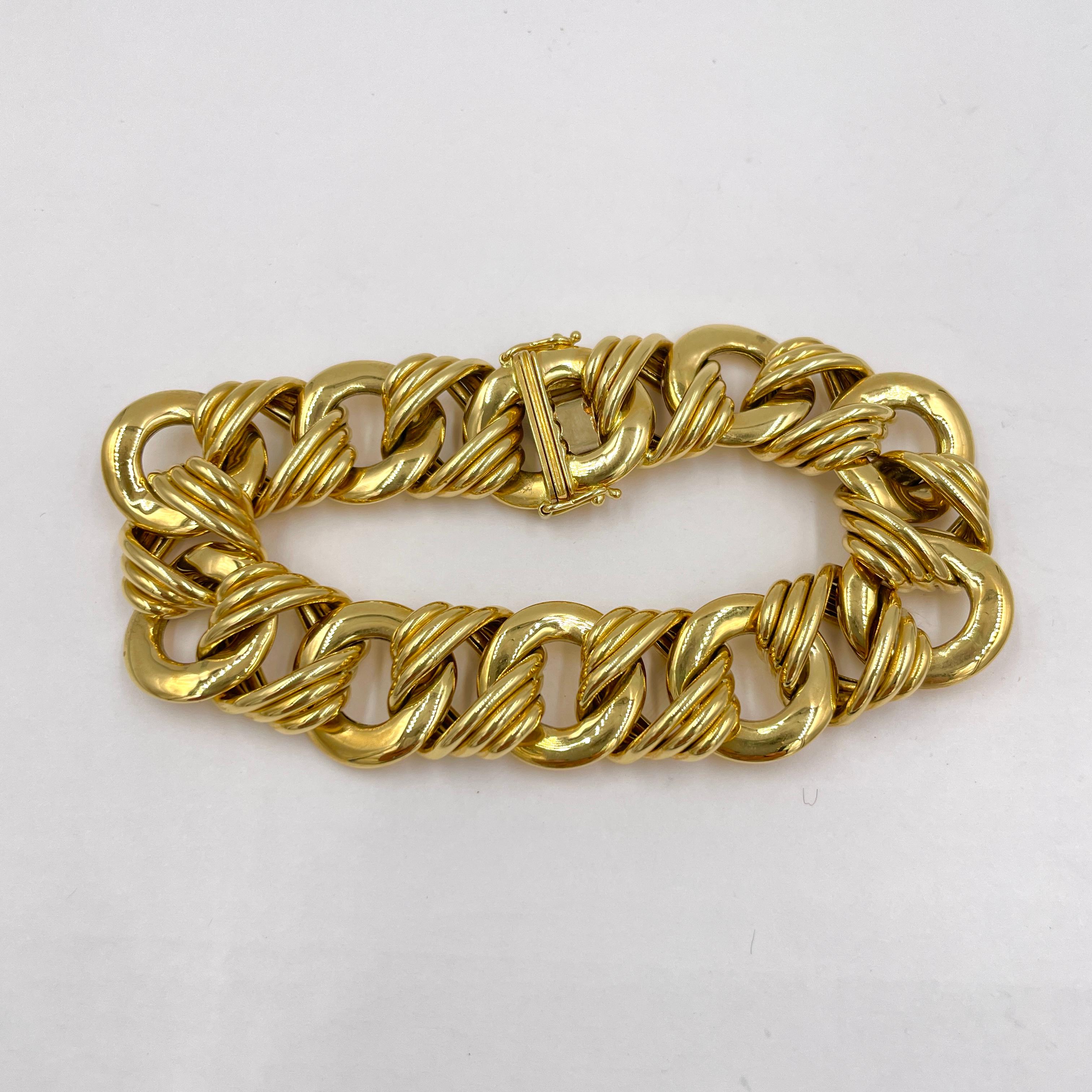 Women's or Men's Yellow Gold Link Bracelet For Sale