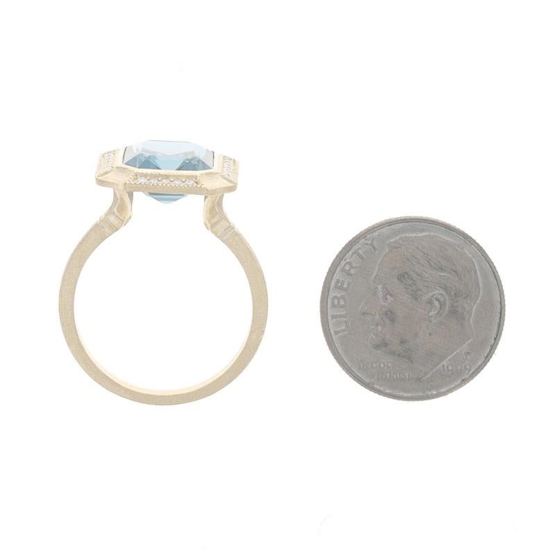 Gelbgold Londoner Blautopas Diamant Cocktail Ring - 14k Smaragd 4,33ctw Halo Damen im Angebot