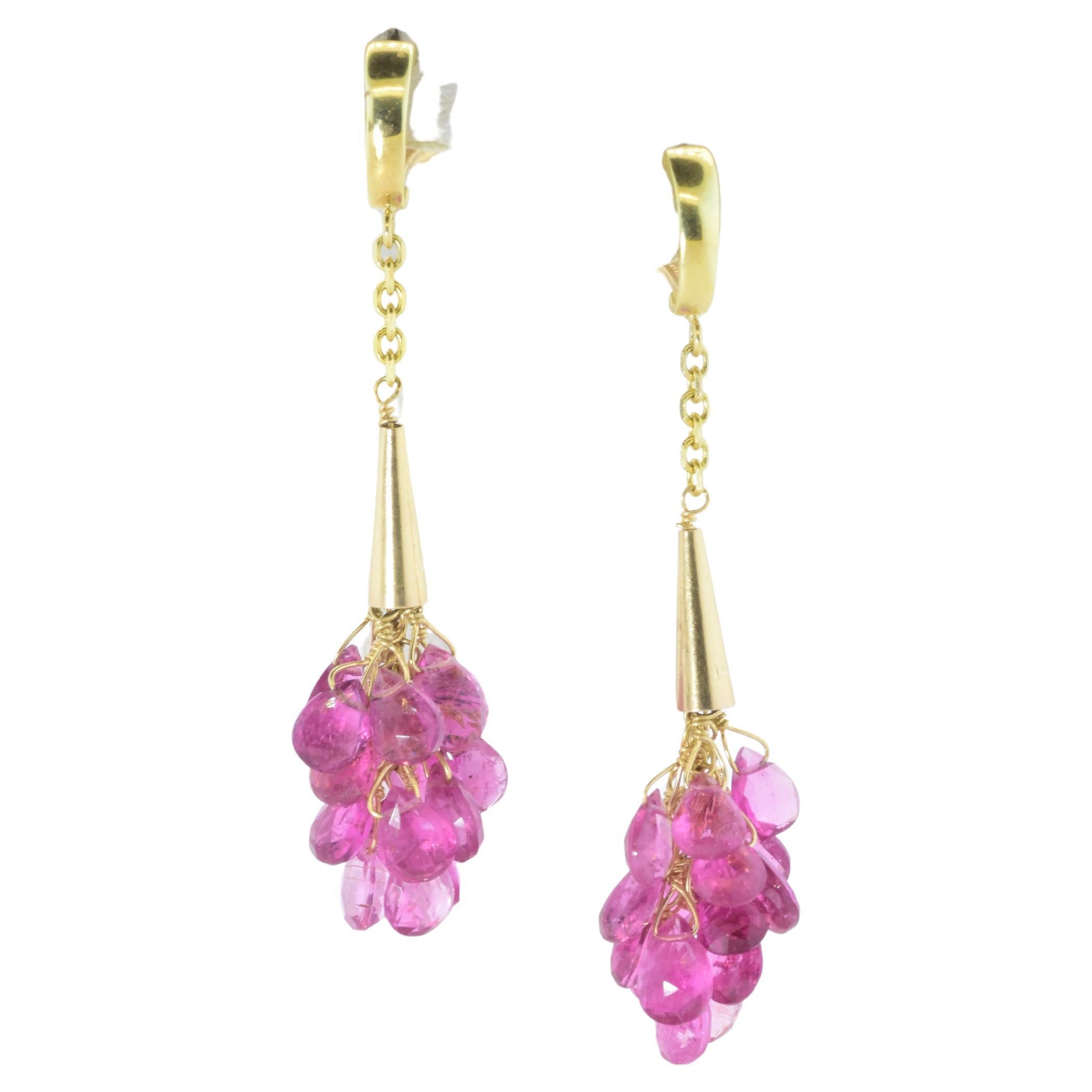 Longues boucles d'oreilles suspendues en or jaune avec tourmaline rose taille briolette