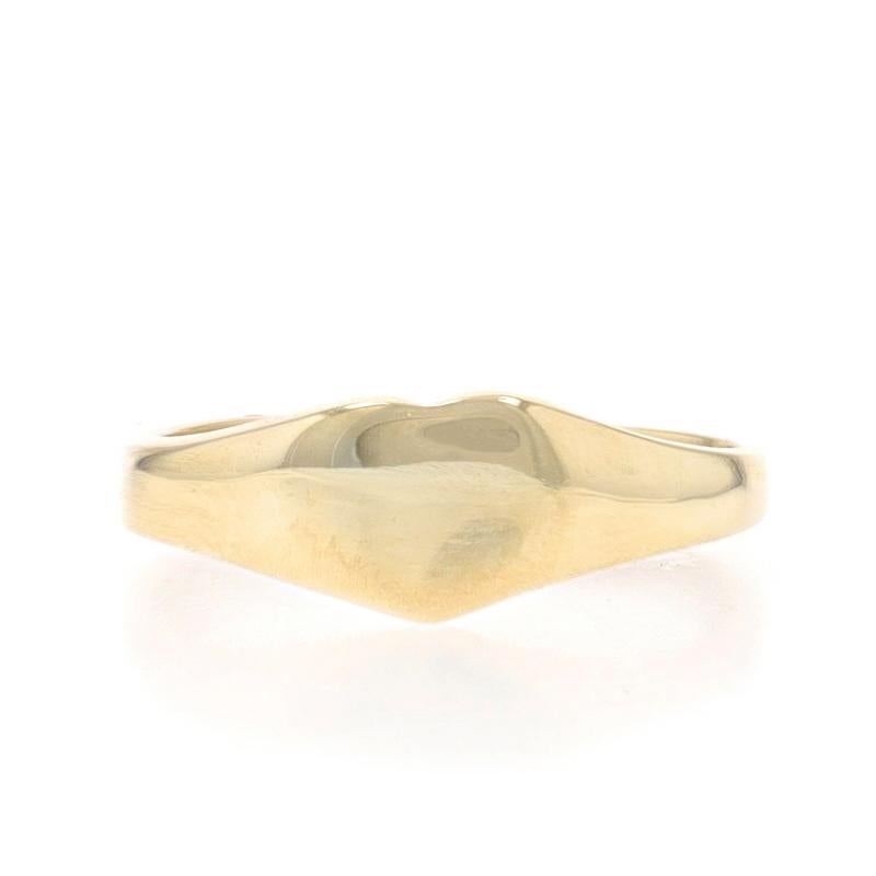 Size: 1/2
Sizing Fee: Up 2 sizes for $30

Metal Content: 14k Yellow Gold

Style: Signet
Theme: Love Heart
Features: Engravable

Measurements
Face Height (north to south): 3/16