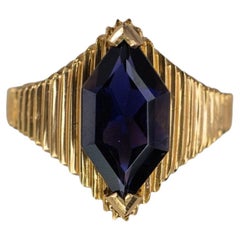 Yellow Gold Lozenge-Cut Iolite Ribbed Statement Ring