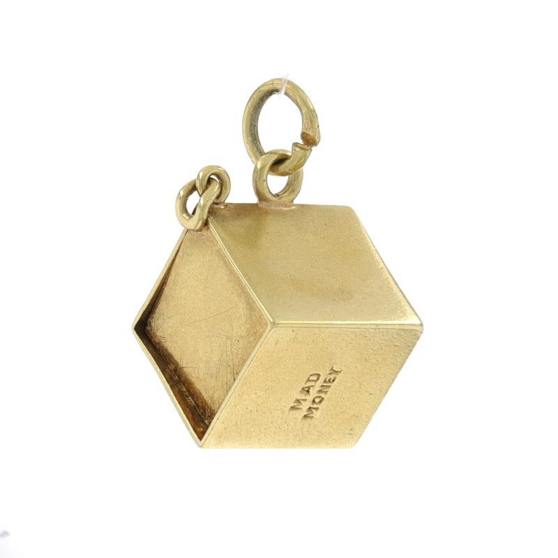 Metal Content: 14k Yellow Gold

Theme: Mad Money Cube, Square

Measurements
Tall (from stationary bail): 11/16