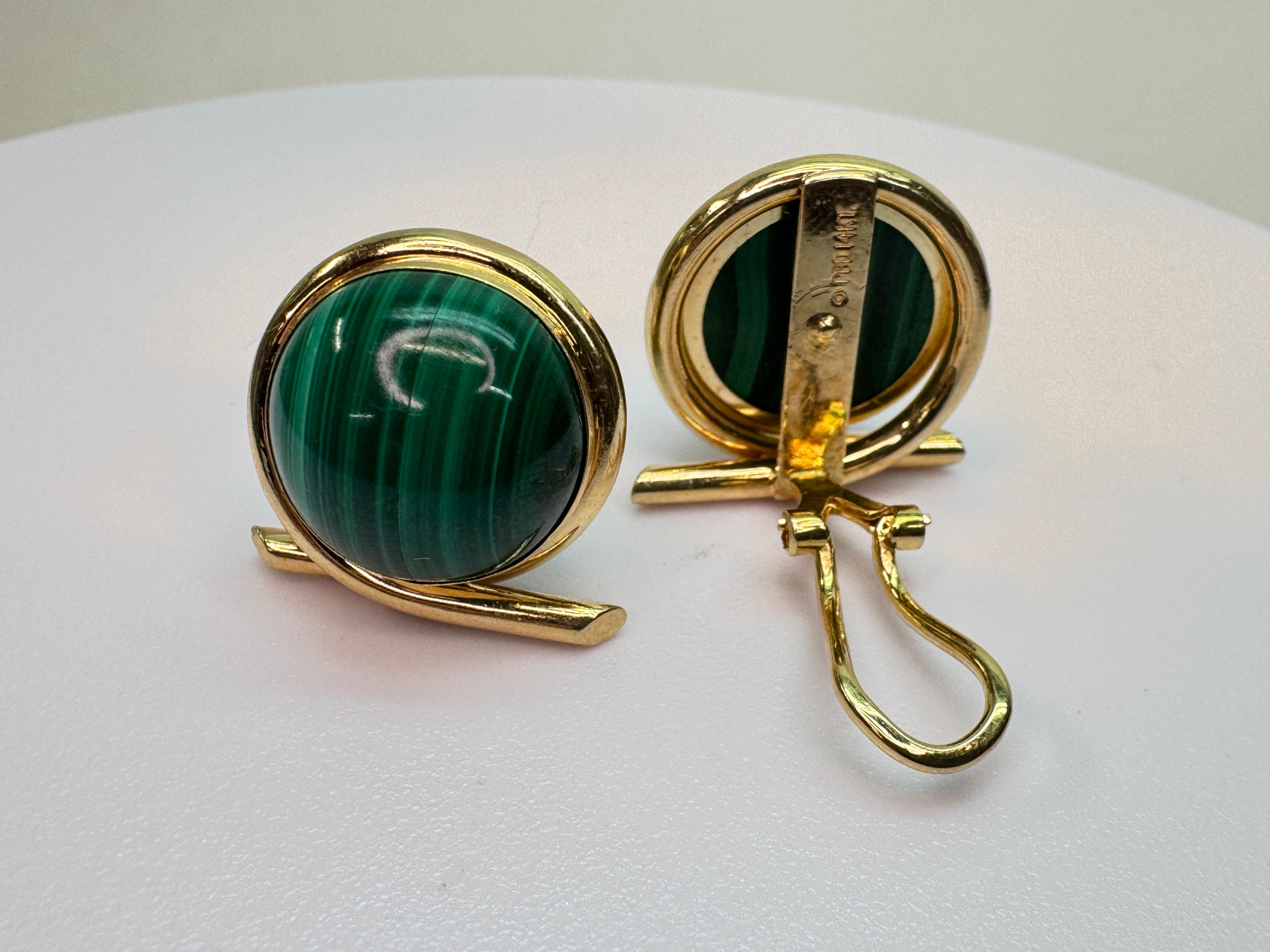 Women's or Men's Yellow Gold Malachite Clip-On Earrings For Sale
