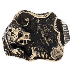 Yellow Gold Men's Lion Scroll Signet Ring - 14k