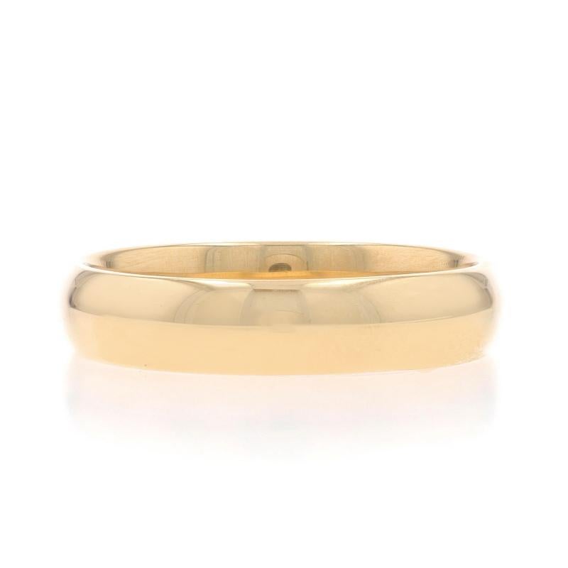 Alliance pour hommes - Bague ajustée confortable en or jaune 10 carats Pour hommes en vente