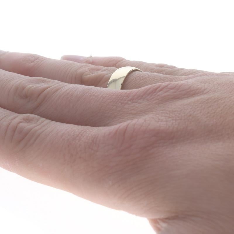 Yellow Gold Men's Wedding Band - 10k Comfort Fit Ring For Sale 2