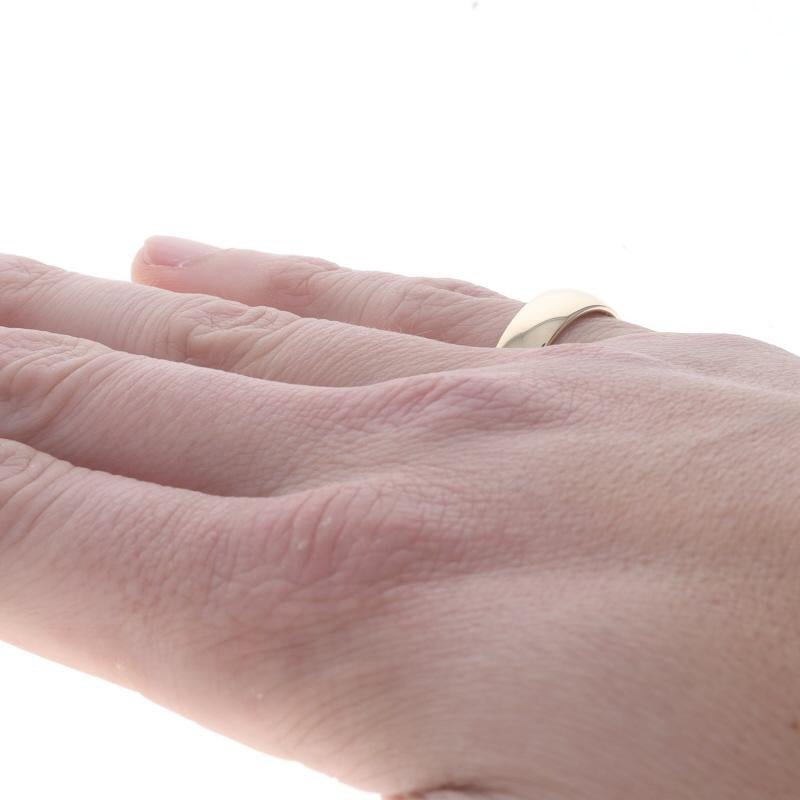 Yellow Gold Men's Wedding Band - 14k Comfort Fit Ring For Sale 1
