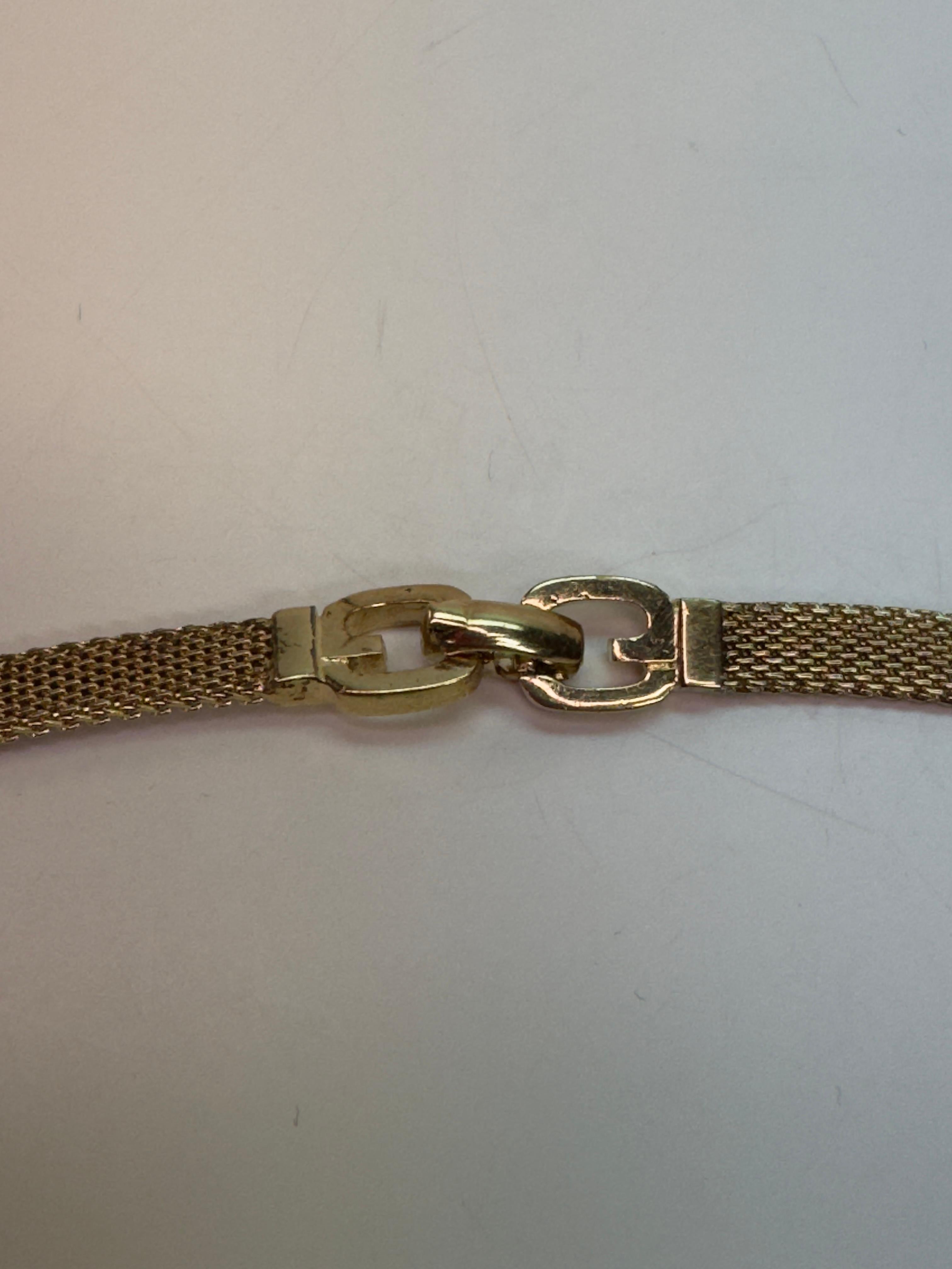 Collana con nodi a rete in oro giallo in vendita 1
