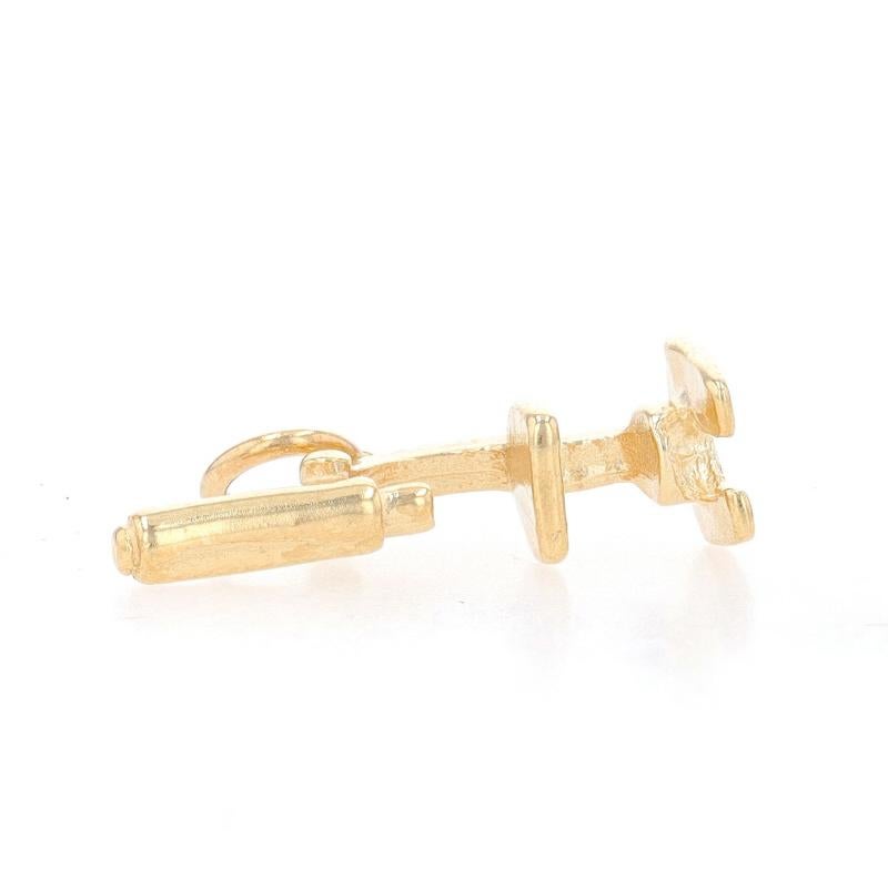 Yellow Gold Microscope Charm - 14k Science Medicine Research In Excellent Condition For Sale In Greensboro, NC