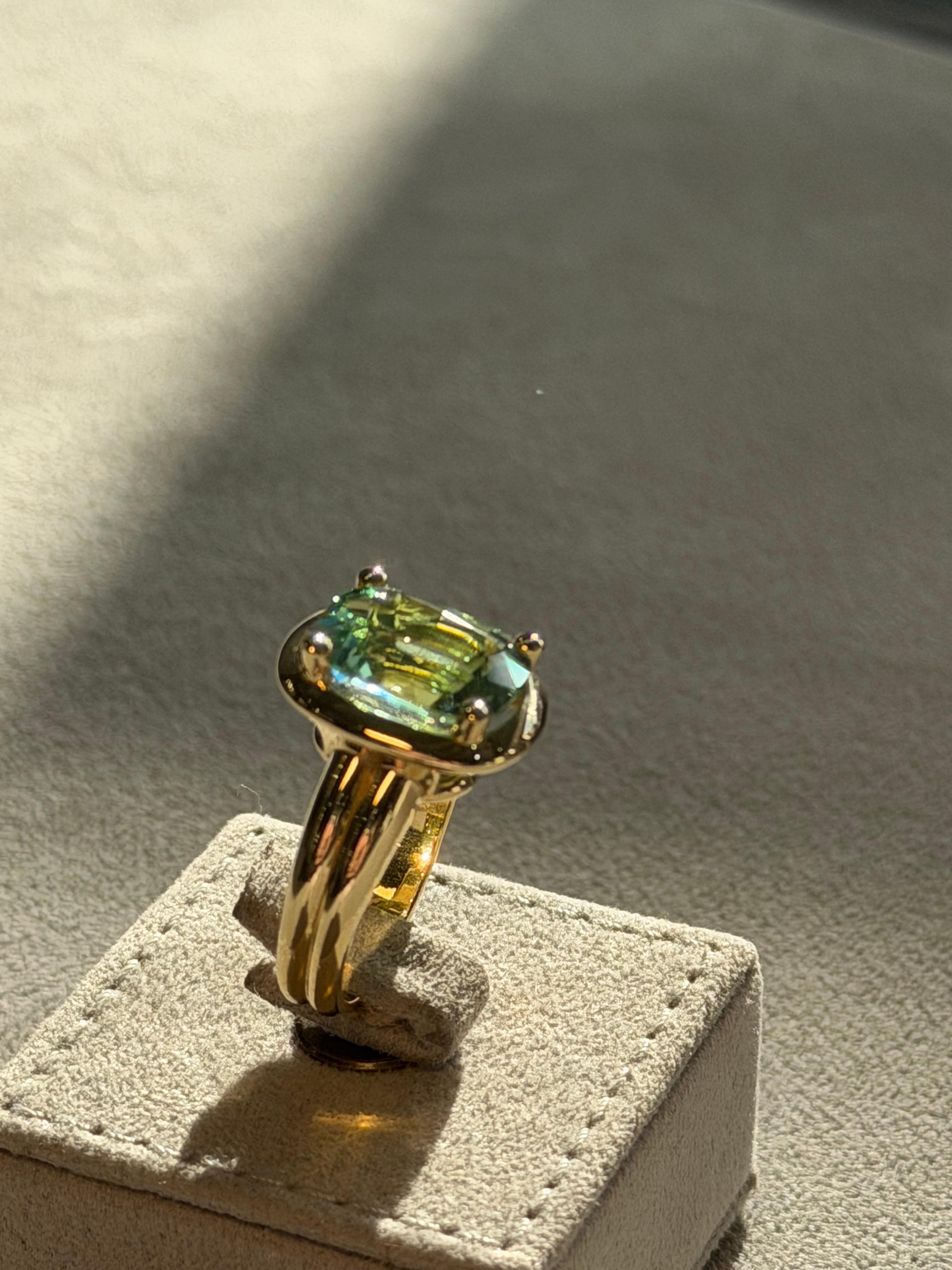 Gelbgold Mintgrüner Turmalin Moderner breiter Bandring im Angebot 6