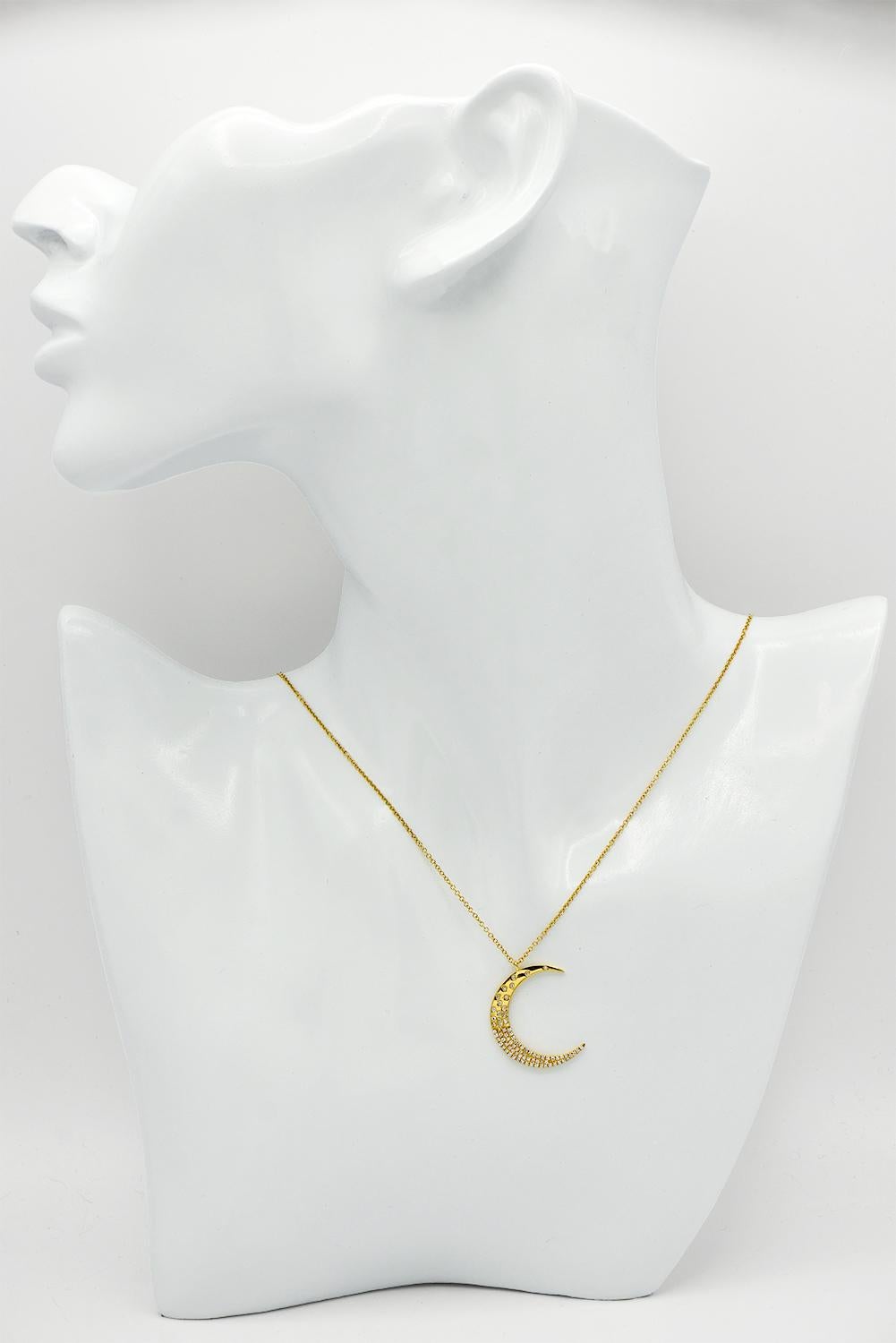 Round Cut Yellow Gold Moon Necklace For Sale