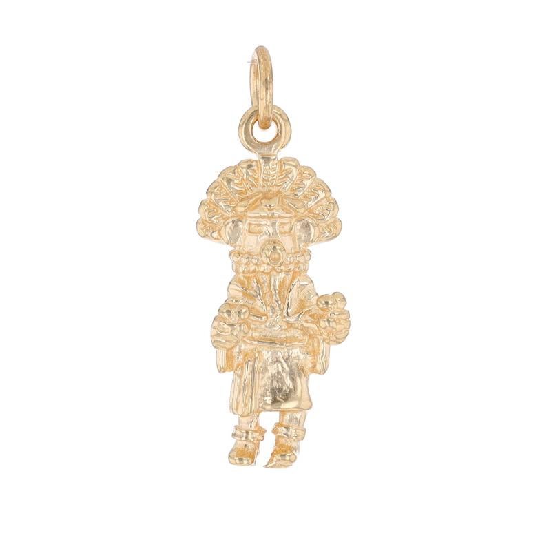 Metal Content: 14k Yellow Gold

Theme: Morning Sun Kachina, New Day Dawning
Features: Etched Detailing

Measurements

Tall (from stationary bail): 27/32