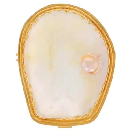 Yellow Gold Mother of Pearl Cultured Blister Pearl Convert Brooch/Pendant 18k For Sale