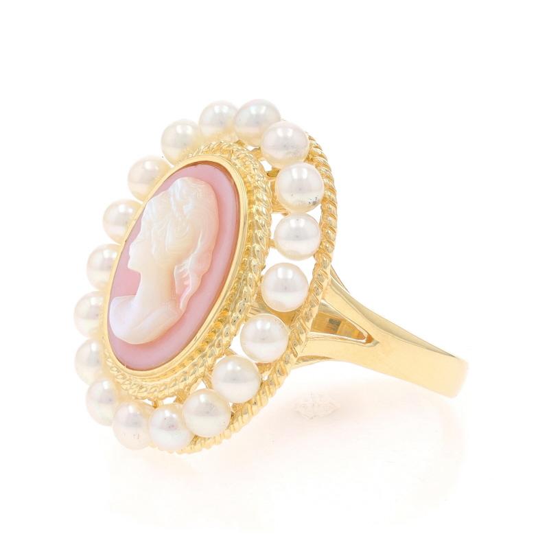 Anillo Halo de Oro Amarillo con Madreperla y Perla Cultivada - Cameo Silueta 14k en Excelente estado para la venta en Greensboro, NC
