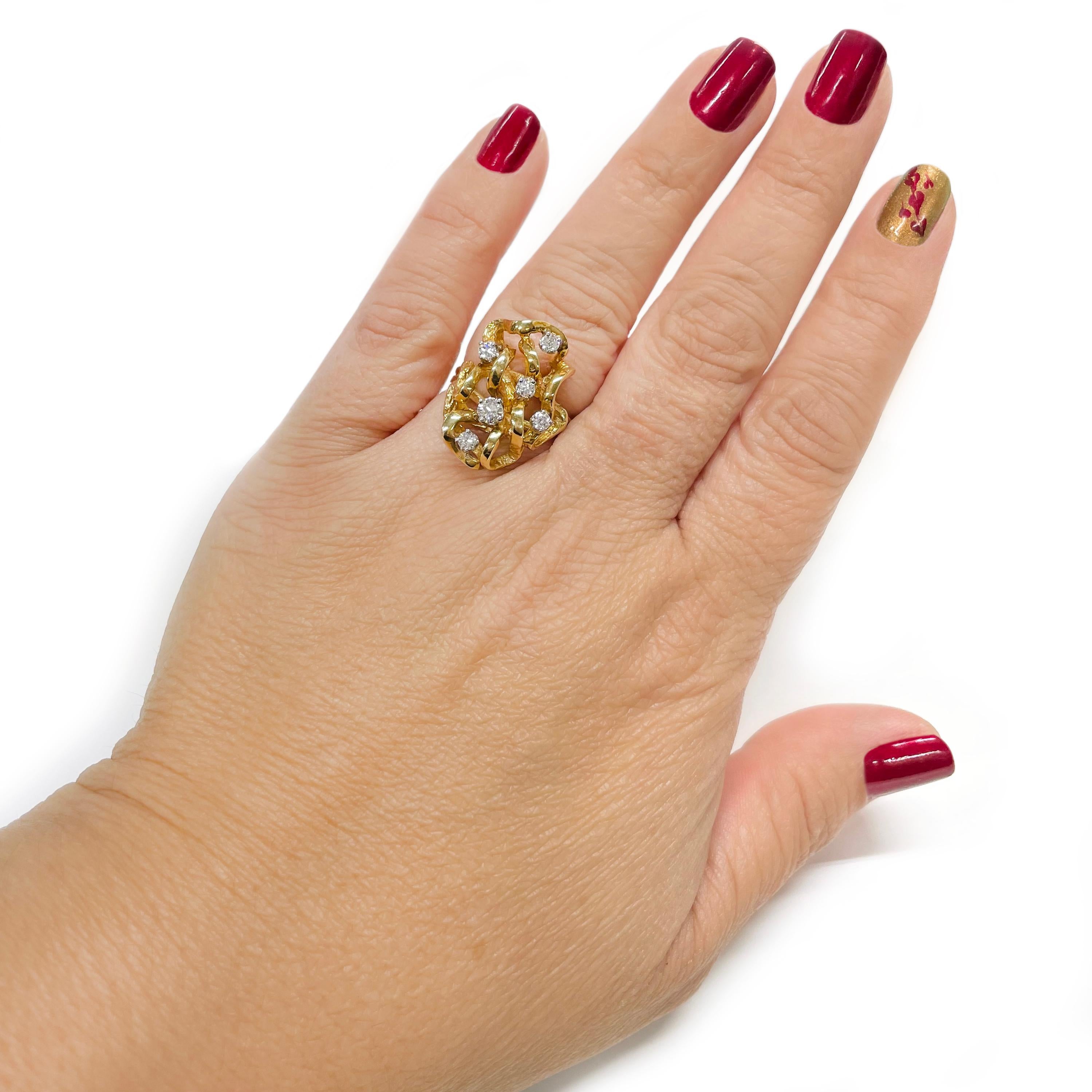 Round Cut Yellow Gold Multi-Diamond Ring For Sale