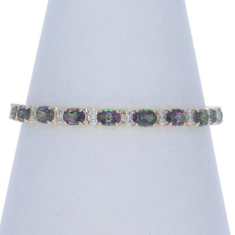 Contenuto metallico: Oro giallo 14k e oro bianco 14k

Informazioni su A. Stone

Topazio mistico naturale
Trattamento: Miglioramenti di routine
Carati: 20.90ctw
Taglio: Ovale

Diamanti naturali
Carati: .20ctw
Taglio: Singolo
Colore: H. H. -