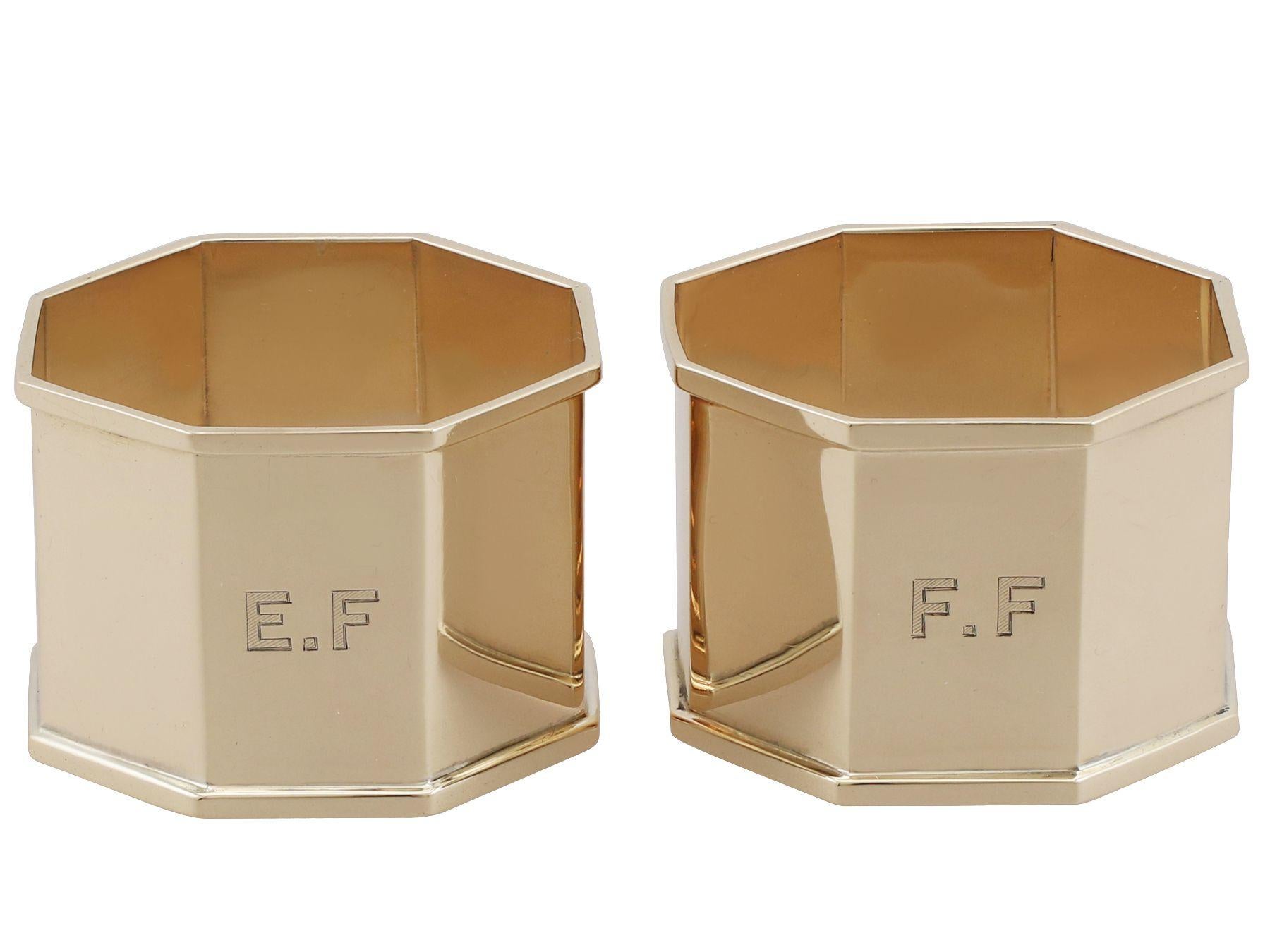 An exceptional, fine and impressive pair of vintage George VI English 9-karat yellow gold napkin rings - boxed; part of our dining silverware collection

These exceptional vintage English 9k yellow gold napkin rings have an octagonal shaped