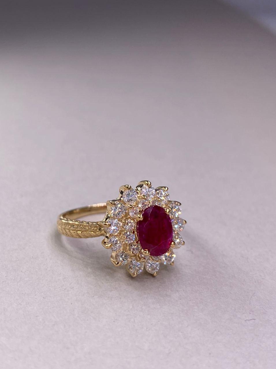 Yellow Gold Natural Ruby Diamond Ring for Her For Sale 4