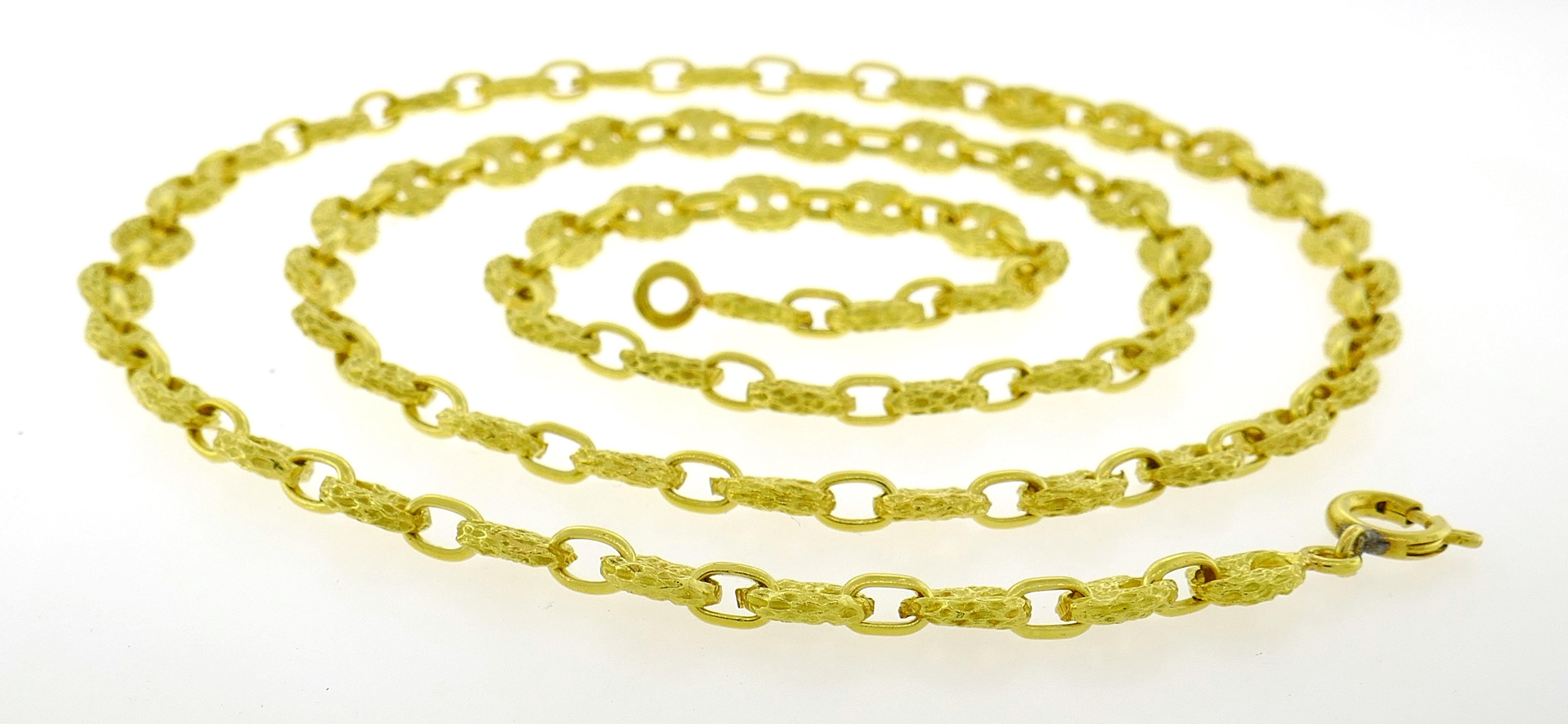 Yellow Gold Nautical Chain Necklace, 1970s In Excellent Condition In Beverly Hills, CA