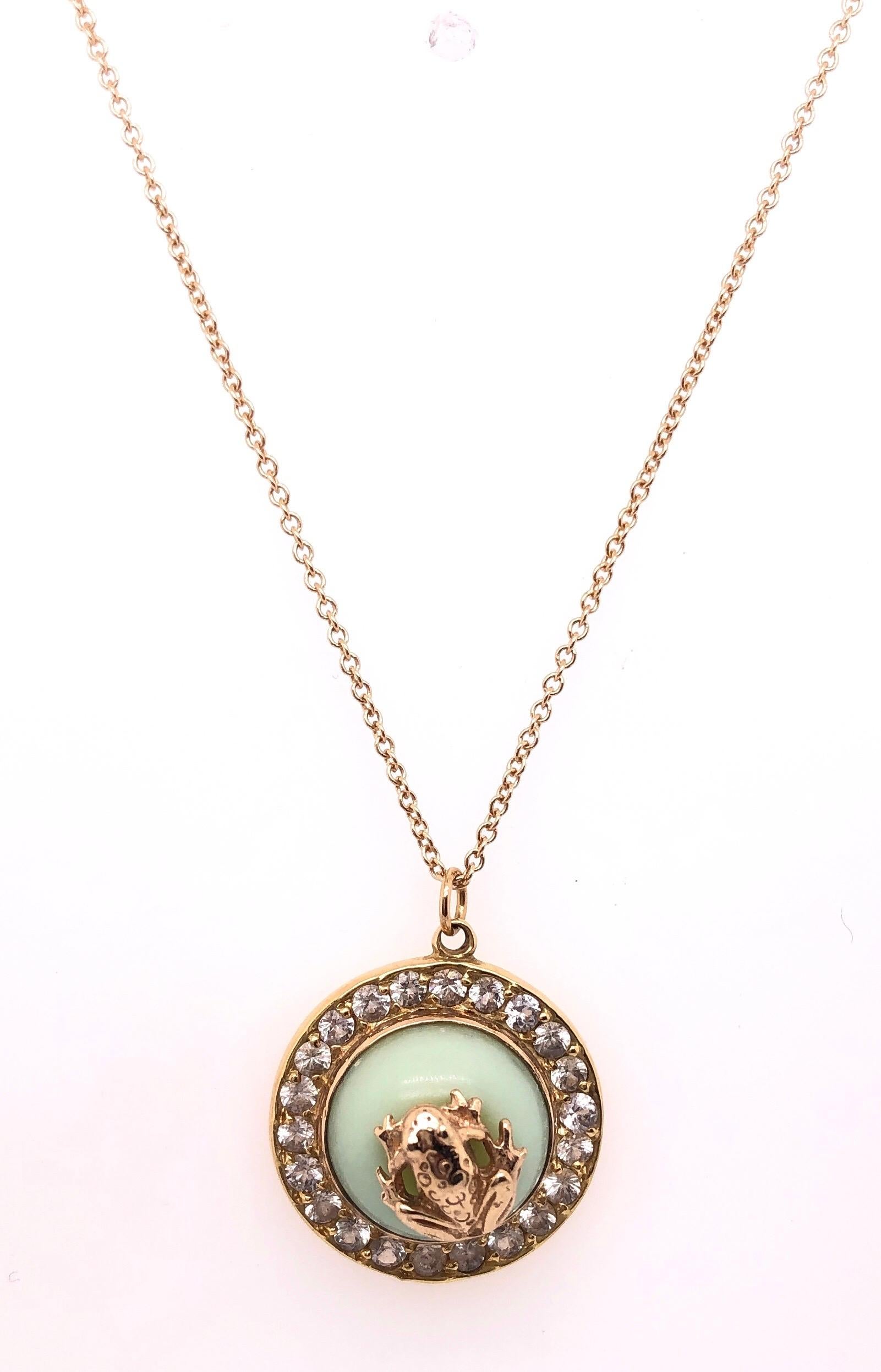 Collier pendentif en or incrusté de diamants, pierre centrale avec grenouille en or 18 carats Unisexe en vente