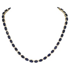 Yellow Gold Necklace with Diamonds and Sapphire