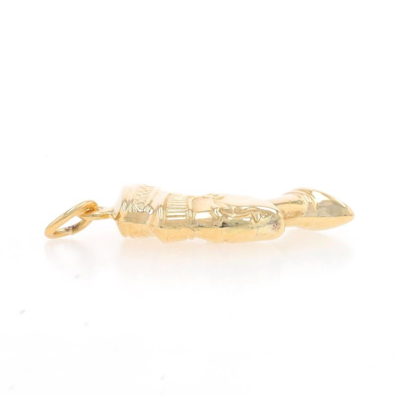 Contenuto del metallo: Oro giallo 14k

Tema: Nefertiti, la dea egizia

Misure

Altezza (dalla cauzione fissa): 15/16
