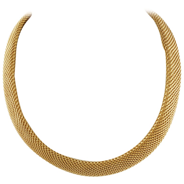 Yellow Gold Neklace For Sale at 1stDibs