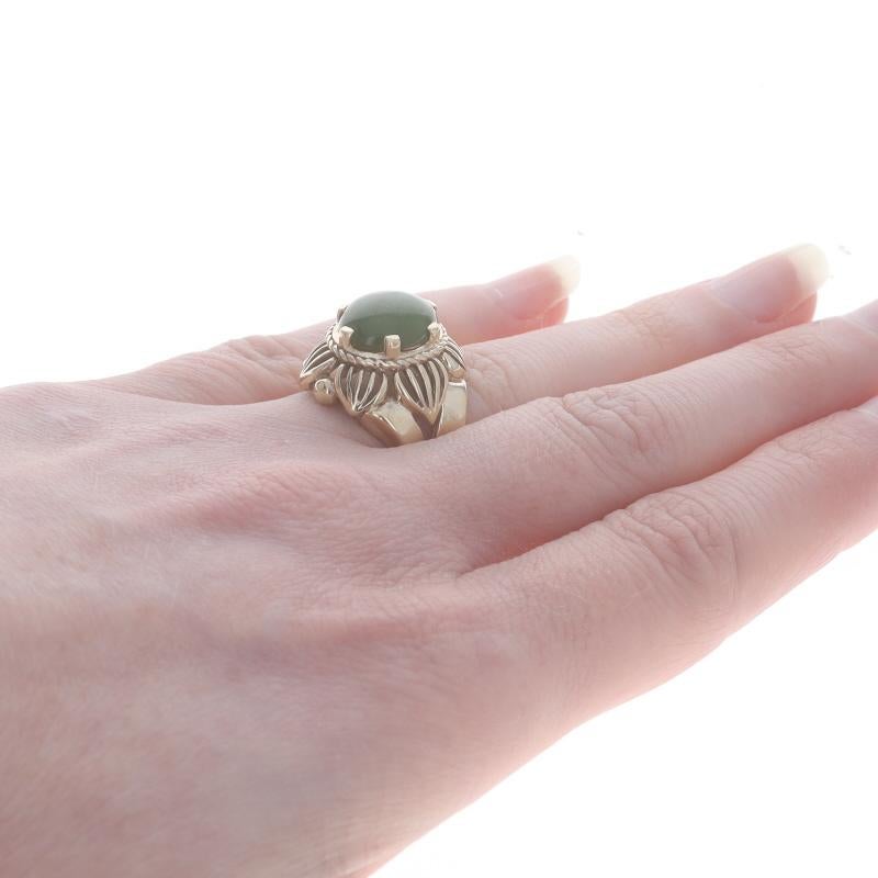 Women's Yellow Gold Nephrite Jade Cocktail Solitaire Ring - 10k Oval Cabochon Flower For Sale