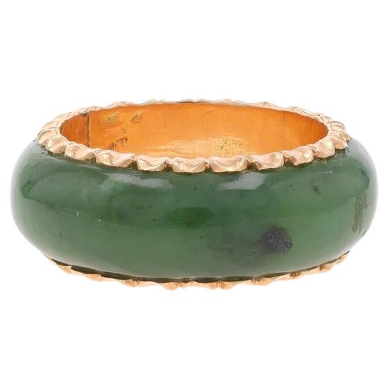 Yellow Gold Nephrite Jade Vintage Eternity Band - 14k Scallop Ring Sz 4 1/4 For Sale