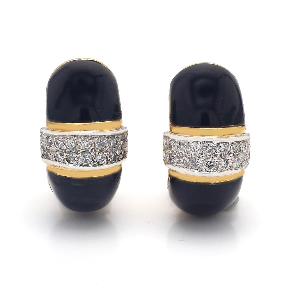 Boucles d'oreilles non percées en or jaune avec diamants ronds de taille brillant et onyx Pour femmes en vente