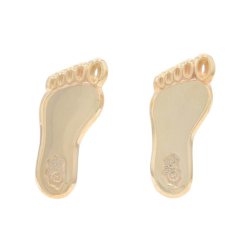 Metal Content: 10k Yellow Gold & 14k Yellow Gold

Metal Note: (10k gold earrings with 14k gold posts and backs)

Style: Drop
Fastening Type: Butterfly Closures
Theme: North Carolina Tar Heels

Measurements

Tall: 25/32