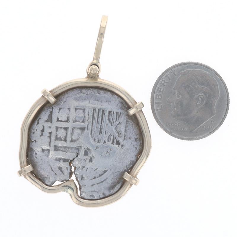 Pendentif en or jaune Nuestra Senora De Atocha 14k Spainish Artifact Pour femmes en vente
