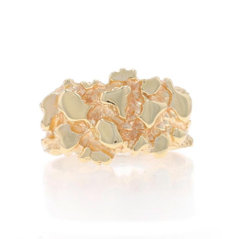 Size: 6 1/4
Sizing Fee: Up 2 sizes for $40 or Down 1 size for $30

Metal Content: 10k Yellow Gold

Style: Statement
Theme: Nugget
Features: Textured Detailing

Measurements

Face Height (north to south): 1/2