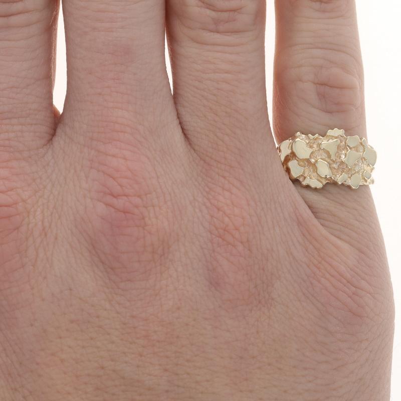 Yellow Gold Nugget Men's Ring - 10k Statement In Excellent Condition For Sale In Greensboro, NC