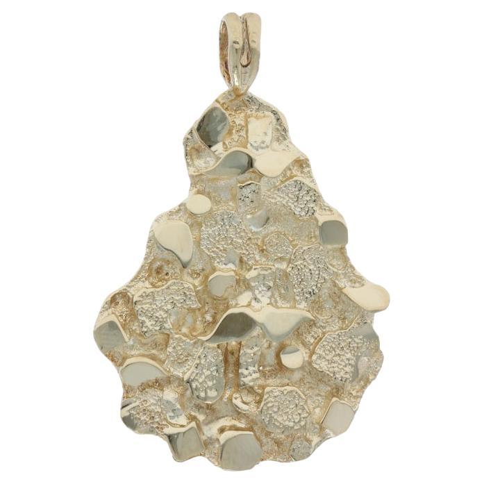 Pendentif pépite en or jaune 14k en vente