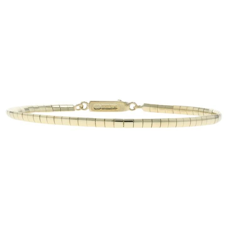 Bracelet en or jaune avec chaîne oméga 7 1/2" 14k Italie en vente