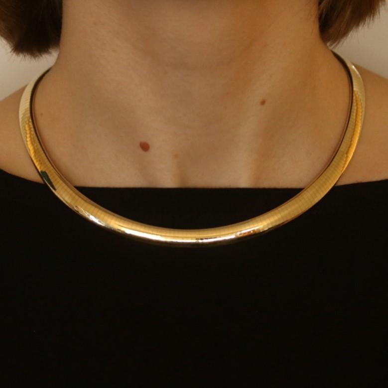 Metal Content: 14k Yellow Gold

Necklace Style: Chain Choker
Chain Style: Omega
Fastening Type: Tab Box Clasp with Side Safety Clasp

Measurements: 
Inner circumference: 15 3/4