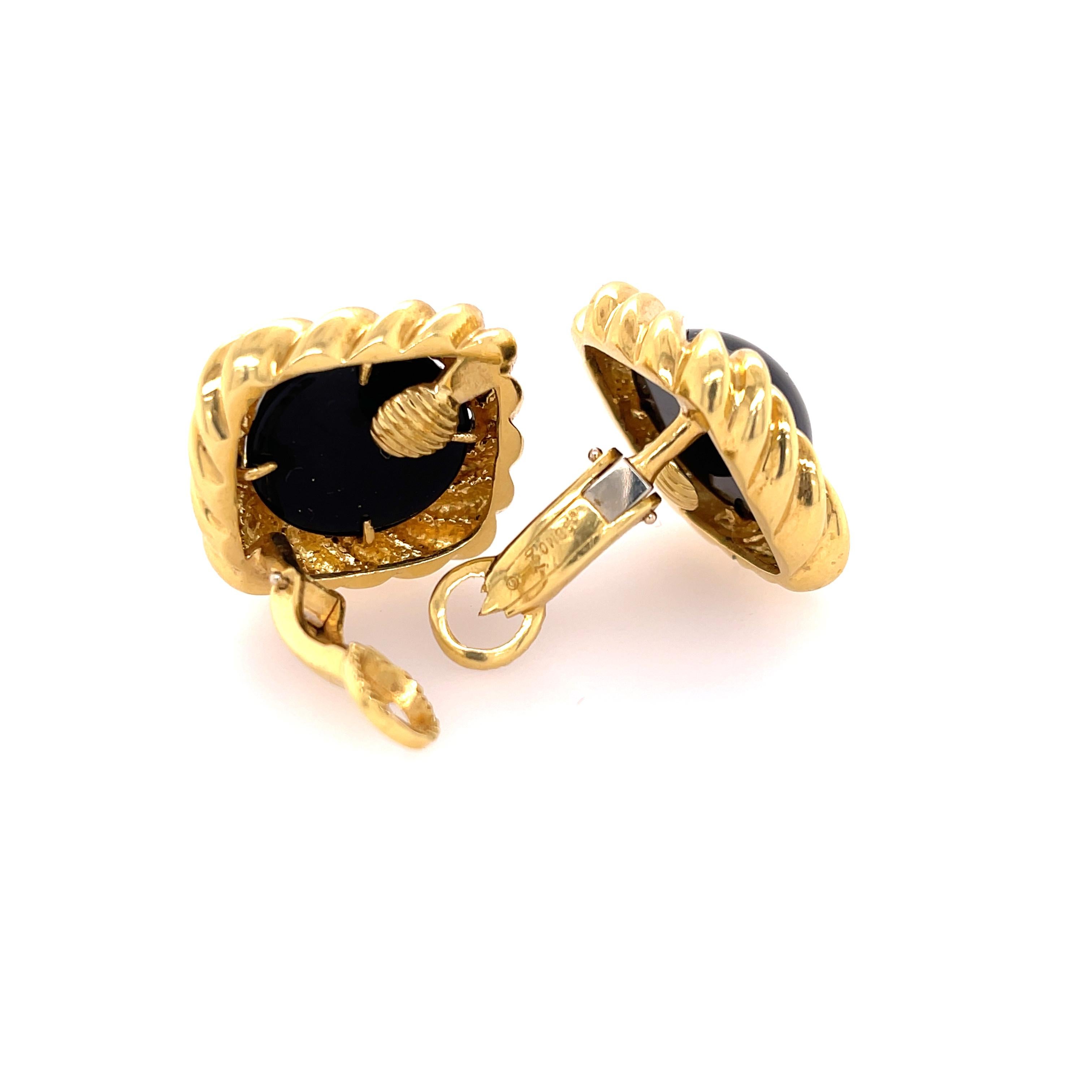 Cabochon Yellow Gold Onyx Clip-on Earrings For Sale