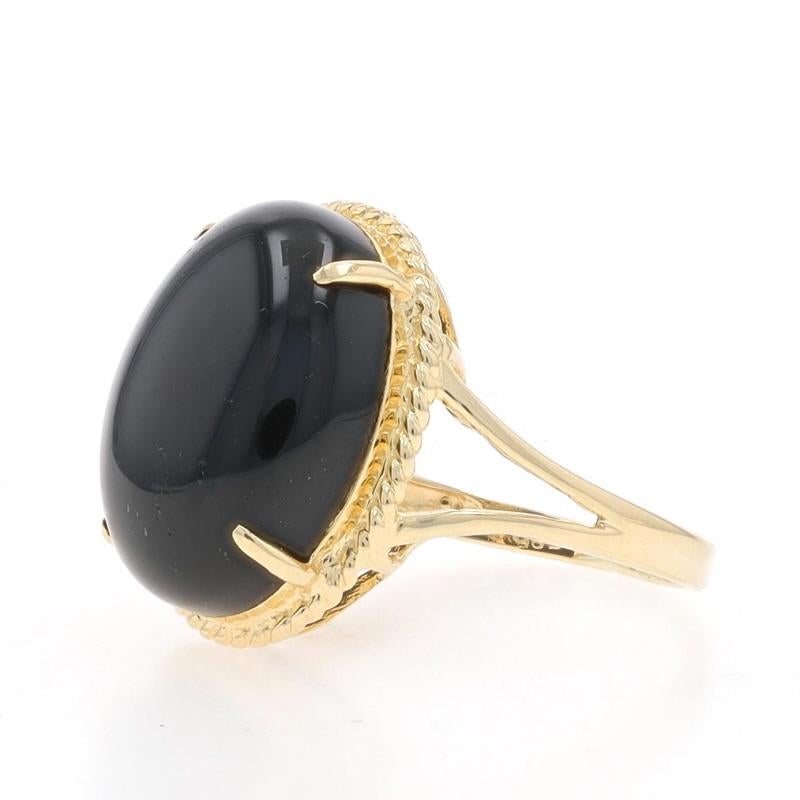 Yellow Gold Onyx Cocktail Solitaire Ring - 14k Oval Cabochon Rope Border In Good Condition For Sale In Greensboro, NC