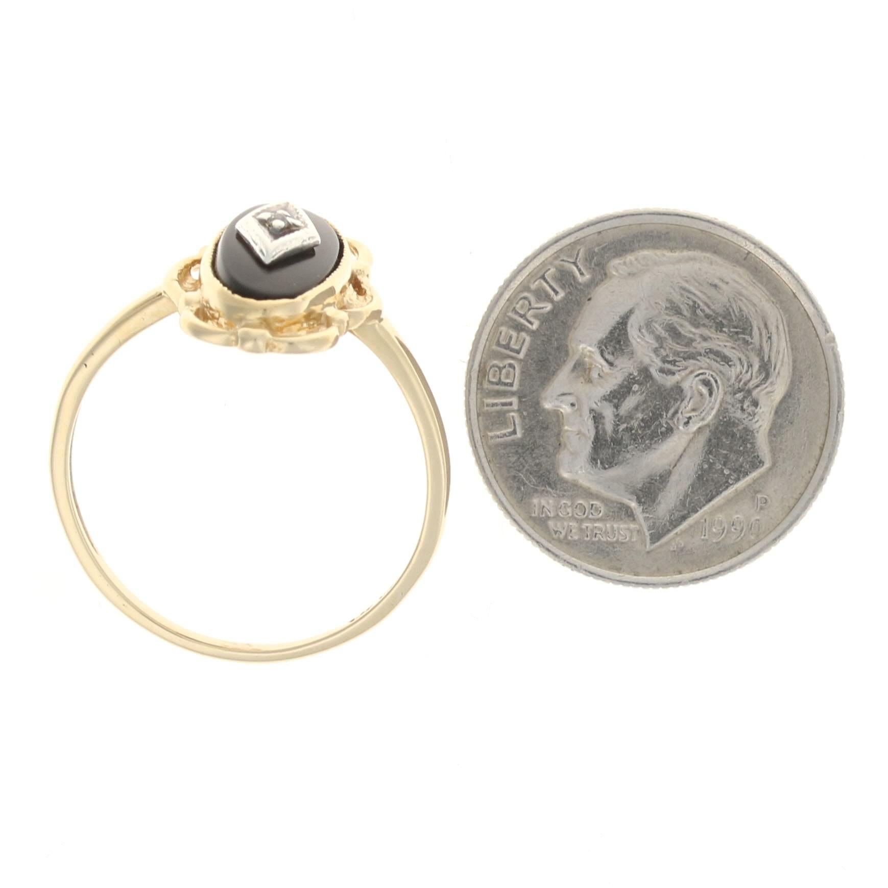 Women's Yellow Gold Onyx & Diamond Ring, 10k Milgrain