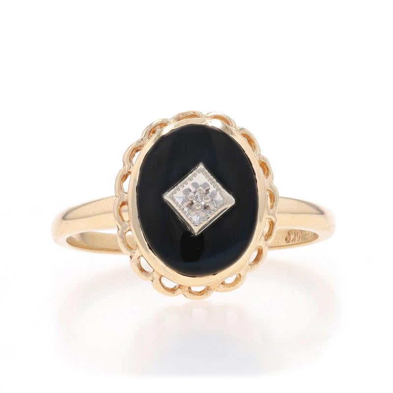Size: 6 1/4
Sizing Fee: Up 3 sizes for $30 or Down 2 sizes for $30

Metal Content: 10k Yellow Gold & 10k White Gold

Stone Information

Natural Onyx
Color: Black

Natural Diamond
Cut: Single
Stone Note: (one small accent)

Style: Solitaire with