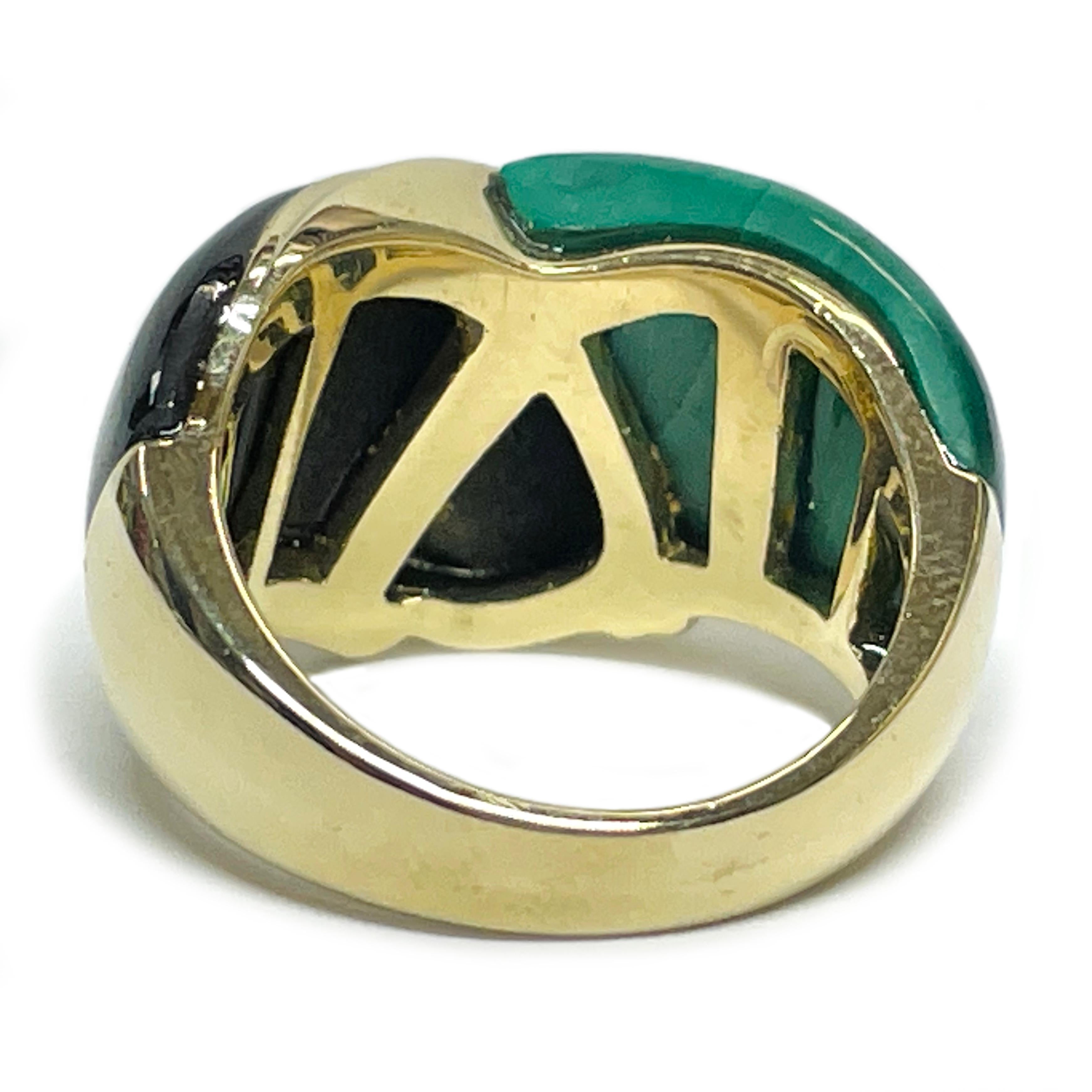 Yellow Gold Onyx Malachite Cabochon Ring In Good Condition In Palm Desert, CA
