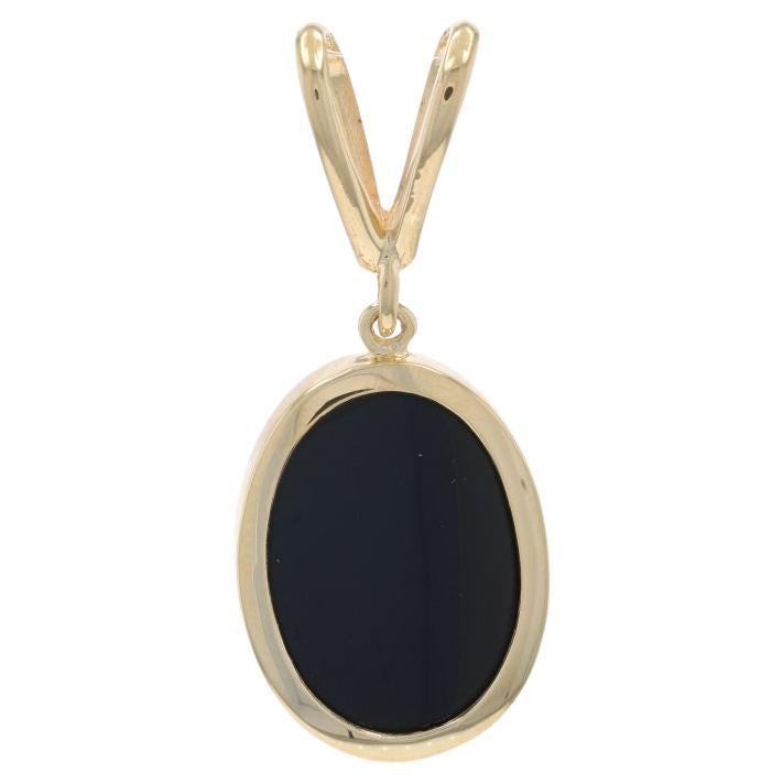 Yellow Gold Onyx Solitaire Pendant - 14k