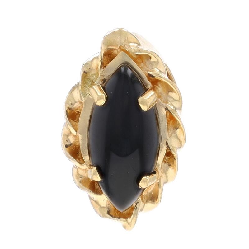 Contenu du métal : Or jaune 14k

Informations sur les pierres

Onyx naturel
Taille : Cabochon Marquise
Couleur : Noir

Style : Solitaire Slide
Caractéristiques : Bordure torsadée en corde

Mesures

Haut : 11/16