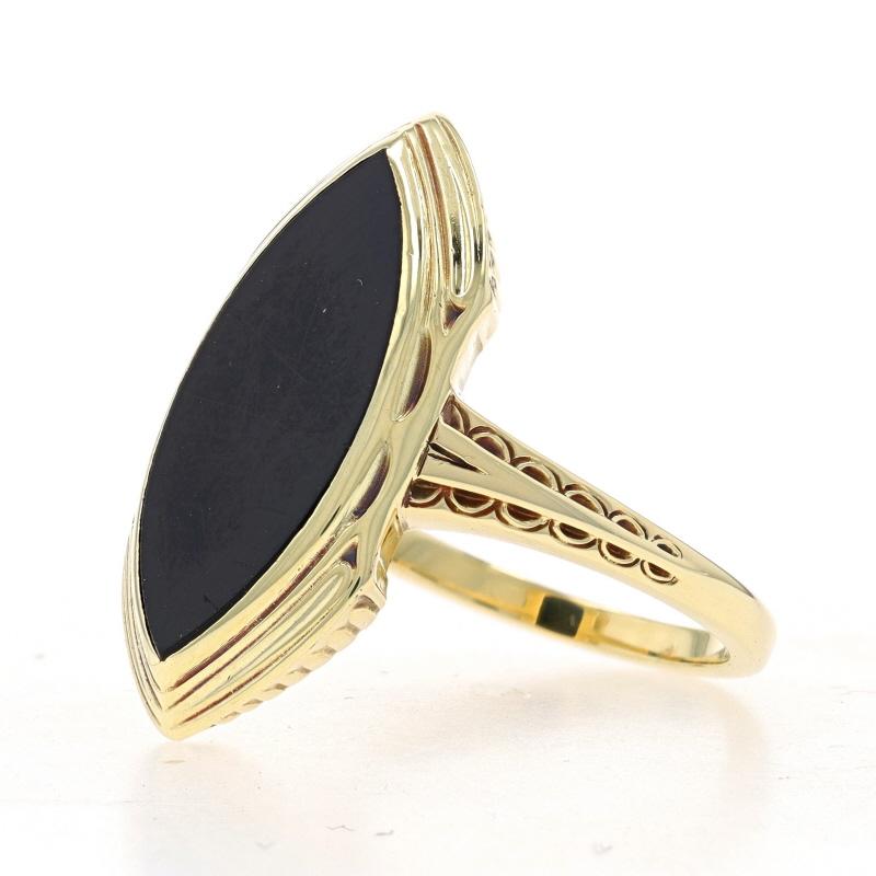 Marquise Cut Yellow Gold Onyx Vintage Cocktail Solitaire Ring - 14k For Sale