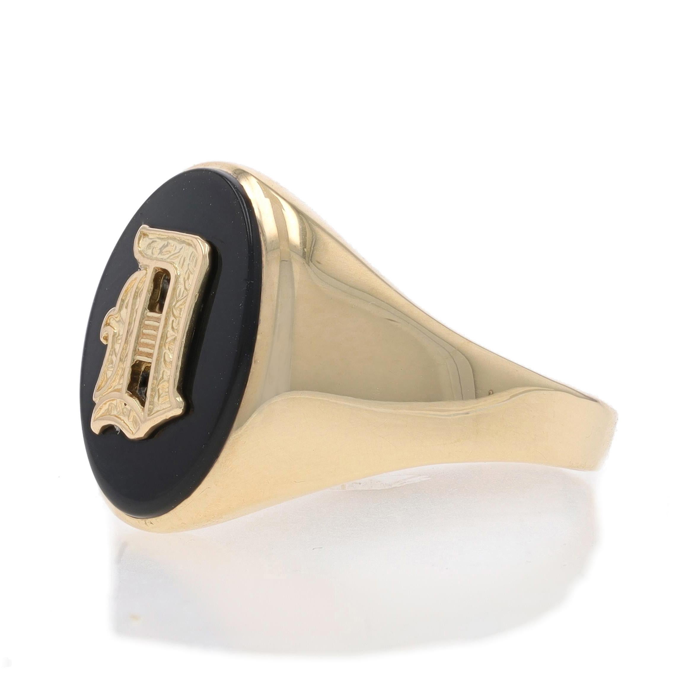 Yellow Gold Onyx Vintage Initial D Men's Ring - 10k Monogram Letter Signet In Good Condition In Greensboro, NC