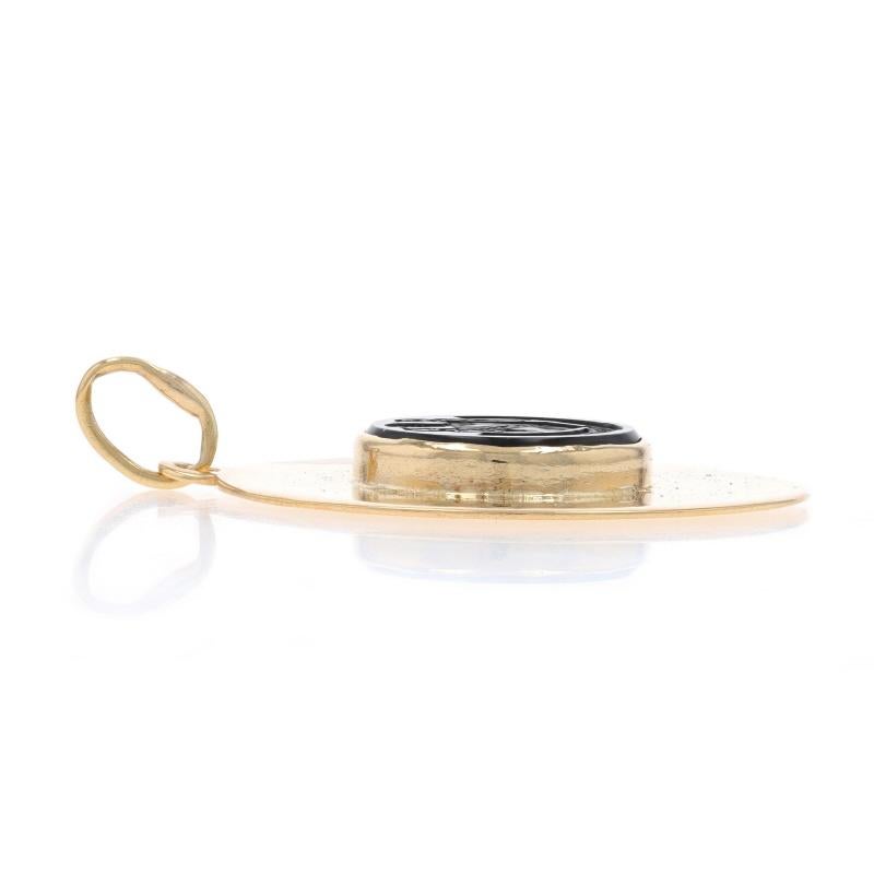 Round Cut Yellow Gold Onyx Vintage University of North Carolina Greensboro Charm 14k UNCG For Sale