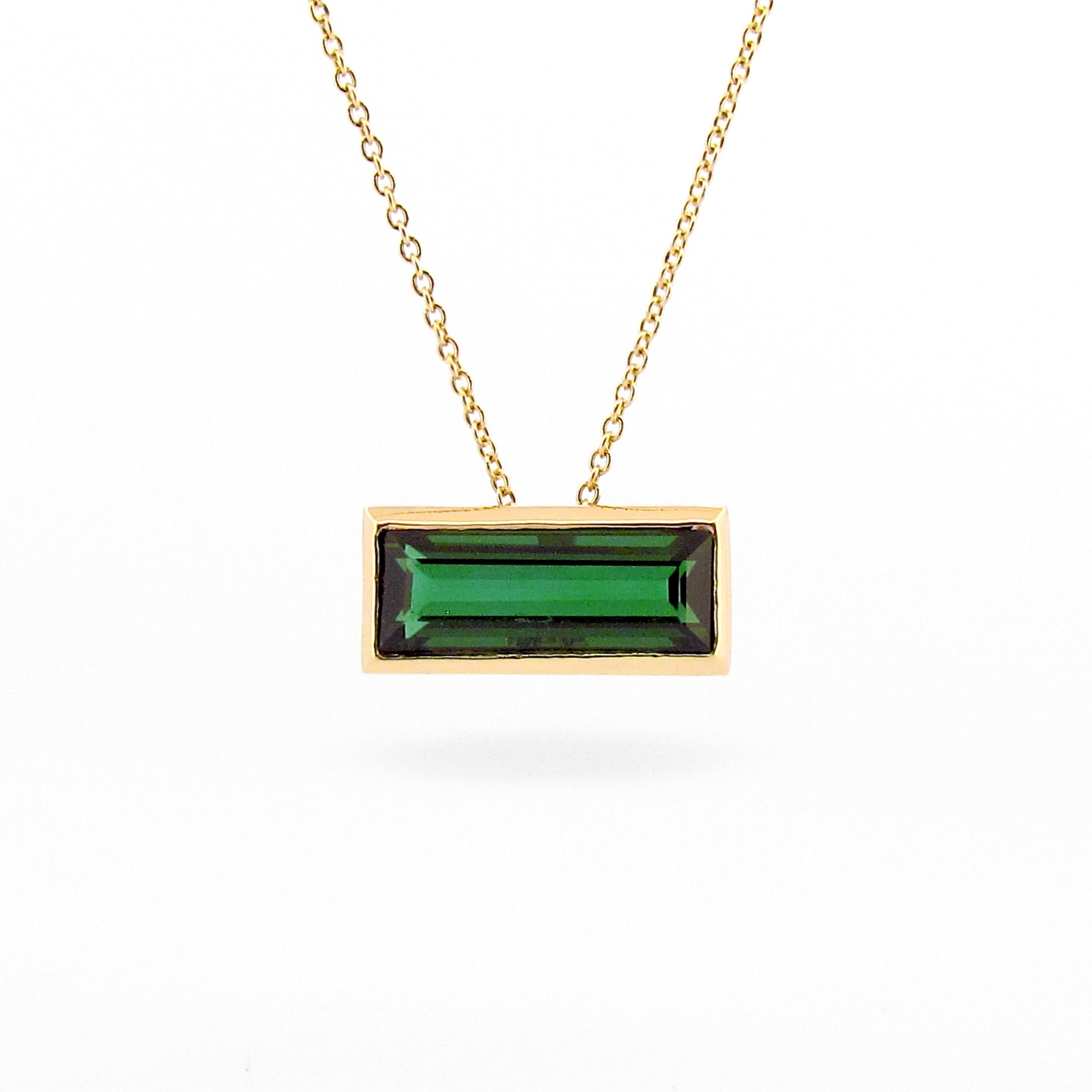 Oval Cut Yellow Gold OOAK Yellow Gold 3.35ct Baguette Green Tourmaline Necklace   For Sale