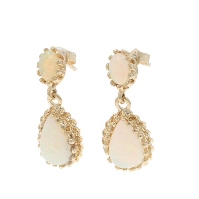 Taille ovale Boucles d'oreilles pendantes en or jaune 14k Cabochon poire et ovale 3.20ctw Pierced en vente