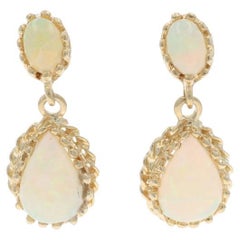 Boucles d'oreilles pendantes en or jaune 14k Cabochon poire et ovale 3.20ctw Pierced